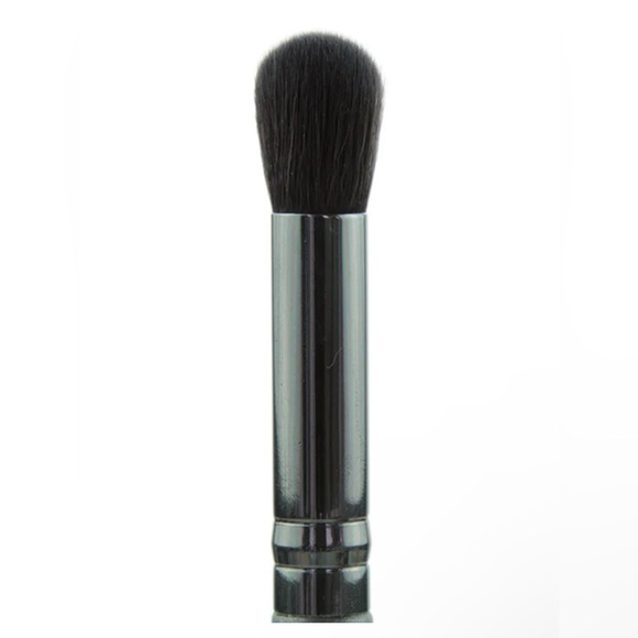 Vasanti Concealer Buffer Brush - Picture 2 of 3